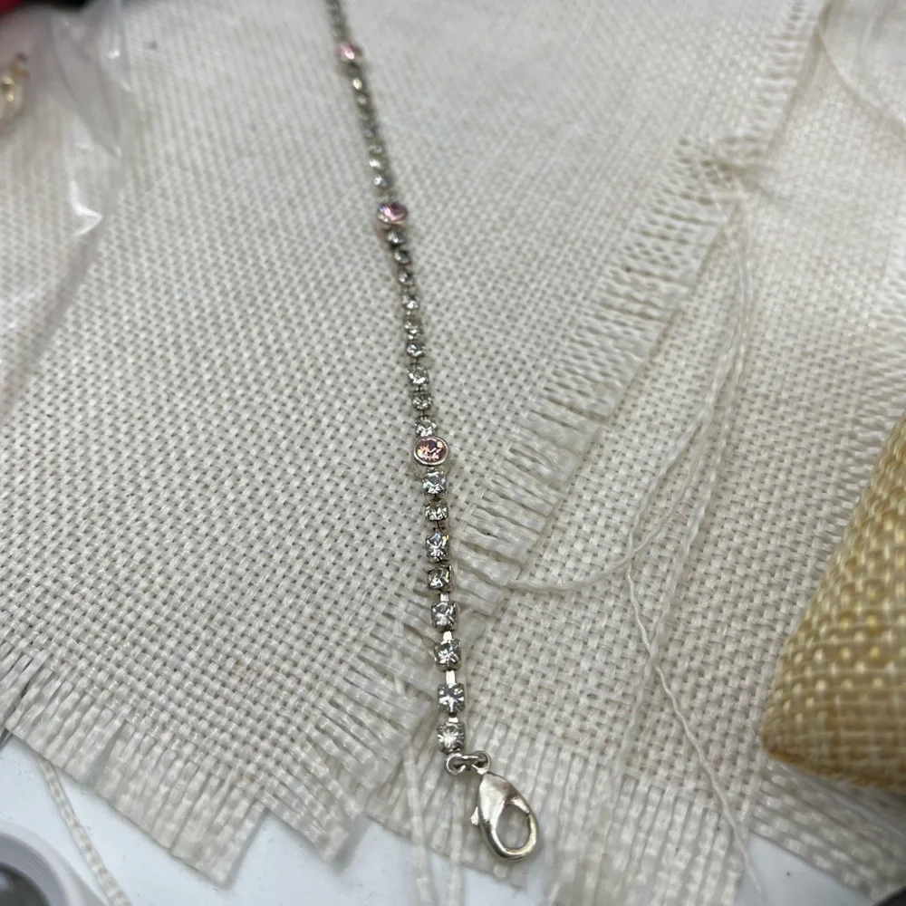 Vintage Pink & White Rhinestone Silver-Tone Bracelet - 7.5" - Picture 11 of 13